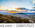 Aerial view of Funatoyama and Wakayama Bay from the vicinity of Yuriyama in Kinokawa City, Wakayama Prefecture. Autumn, December in Kinokawa City, Wakayama Prefecture 108657025