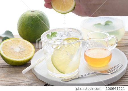 Homemade Jabara juice white background 108661221