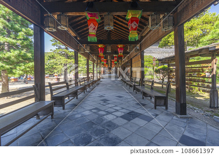 Lanterns in the corridor of Manpukuji, the head temple of the Obaku sect 108661397