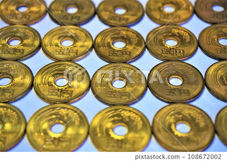 Five yen coin coin 108672002