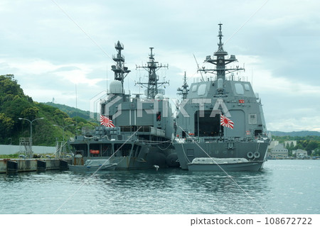 Maizuru Bay: Tour of ports connected to the Navy 108672722