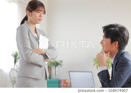 Subordinates and superiors arguing over differing opinions 2 108674907