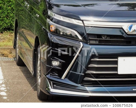 豐田第三代Voxy後期車型前面罩 108675026