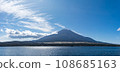 (Yamanashi Prefecture) Autumn panoramic view of Lake Yamanaka and Mt. Fuji 108685163