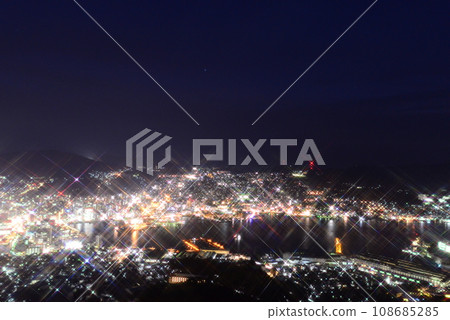 稻佐山的夜景(長崎縣長崎市) 稻佐山的夜景(長崎縣長崎市) 108685285