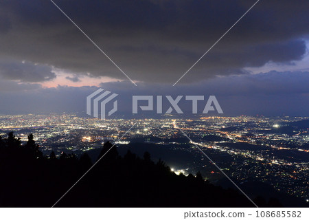 米野山展望台的夜景(福岡縣) 米野山展望台的夜景(福岡縣) 108685582