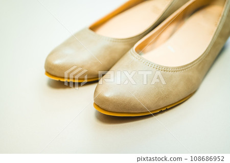 別緻的高跟鞋 108686952