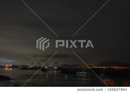 Beautiful night view of Seto Ohashi Bridge in Kurashiki City, Okayama Prefecture, Japan Beautiful night view of Seto Ohashi Bridge in Kurashiki City, Okayama Prefecture, Japan 108687864
