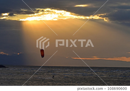 Oita Prefecture, Matama Beach, sunset sky and kitesurfing Oita Prefecture, Matama Beach, sunset sky and kitesurfing 108690600