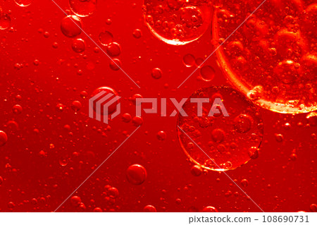 Water bubble texture on red background 108690731