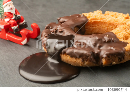 Donut Old Fashion Santa Claus Donut Old Fashion Santa Claus 108690744