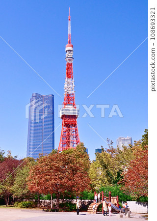 Shiba Zojoji and Tokyo Tower Shiba Zojoji and Tokyo Tower 108693321