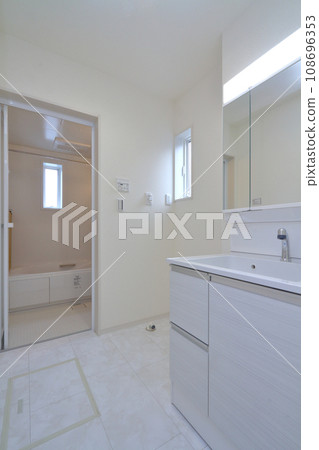 Bathroom bathroom Bathroom bathroom 108696353
