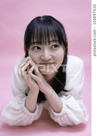 一位說謊的小姐 一位說謊的小姐 108697038