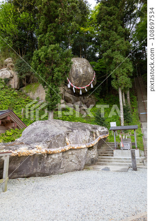 吊石神社永不倒下的巨石 108697534