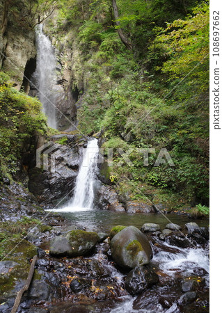 Otaki in Itashiki Valley Otaki in Itashiki Valley 108697662