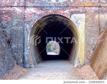 前國家鐵路廢棄線隧道 前國家鐵路廢棄線隧道 108699603