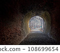 廢棄的鐵路長廊隧道 108699654