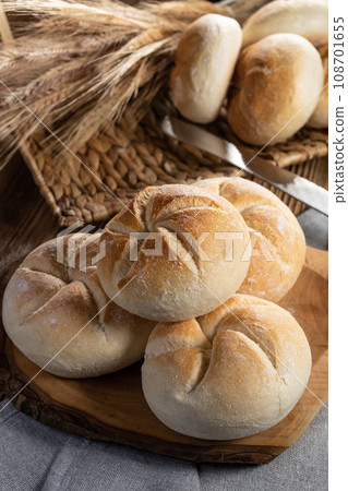 Fresh bread for breakfast. 108701655