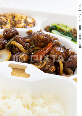 美味黑醋糖醋豬肉午餐 美味黑醋糖醋豬肉午餐 108701849