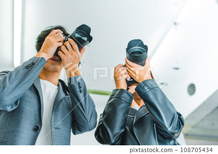 與攝影師在工作室拍攝 108705434