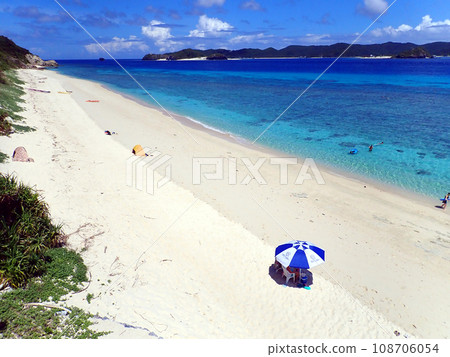 沖繩、慶良間群島、座間味、阿嘉島北濱(西濱)海灘 沖繩、慶良間群島、座間味、阿嘉島北濱(西濱)海灘 108706054