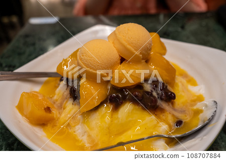 Mango shaved ice Mango shaved ice 108707884