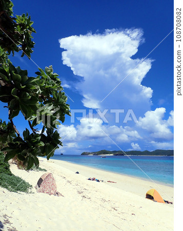 Okinawa, Kerama Islands, Zamami, Aka Island, Nishihama Beach Okinawa, Kerama Islands, Zamami, Aka Island, Nishihama Beach 108708082