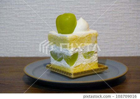 1 piece of muscat shortcake on a plate 1 piece of muscat shortcake on a plate 108709016