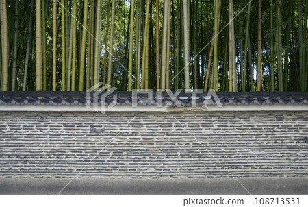 Earthen wall of Daitokuji Temple, Ryushoji Temple, Murasakino, Kita Ward, Kyoto City Earthen wall of Daitokuji Temple, Ryushoji Temple, Murasakino, Kita Ward, Kyoto City 108713531