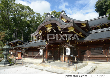 京都市北區今宮神社本堂紫崎野 108714532