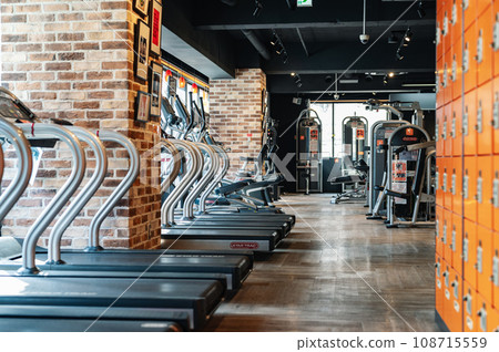 sports gym  108715559