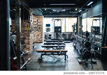 sports gym  108715574