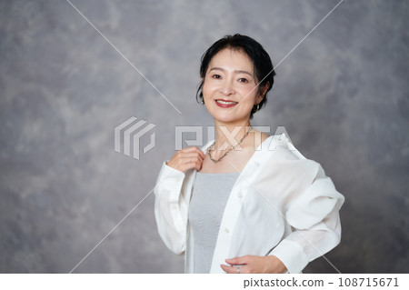 女時裝模特兒肖像 108715671