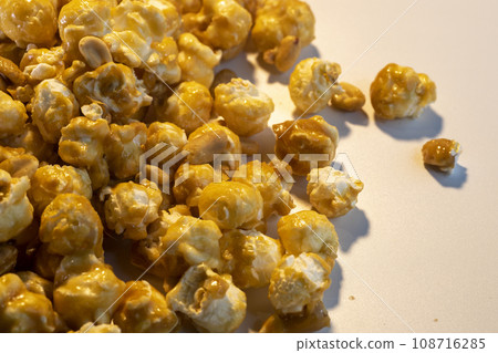 Chocolate chip and toffee chip cookies. 108716285