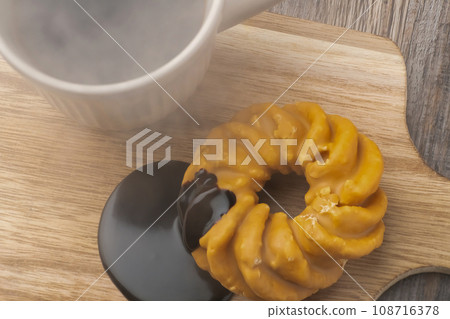 French cruller coffee 108716378