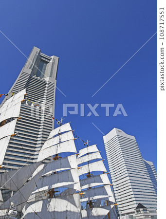 Yokohama Minatomirai 21 108717551