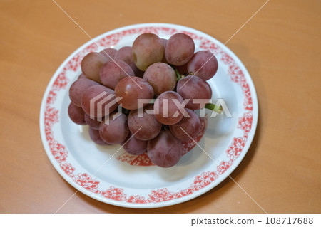 Grape Aki Queen Grape Aki Queen 108717688
