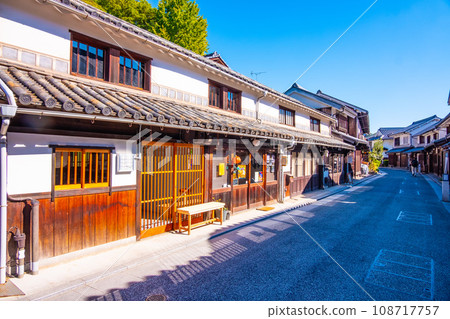 Kurashiki Bikan Historical Quarter and white-walled townscape 108717757