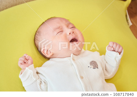 Baby crying Baby crying 108717840