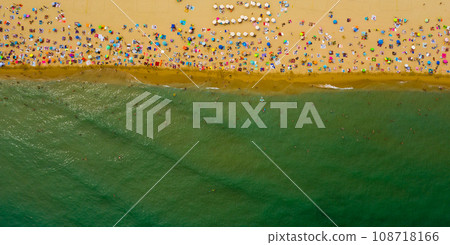 Overview sandy beach Overview sandy beach 108718166