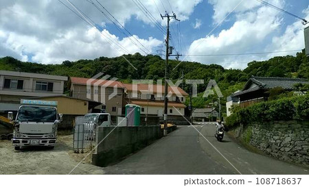 Scenery with a roadside station 108718637