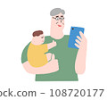 一位老人抱著嬰兒看著智慧型手機的插圖 108720177