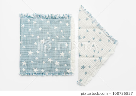Muslin blanket with star pattern on white background 108726837