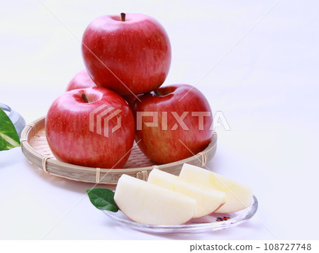 Apples on white background Apples on white background 108727748