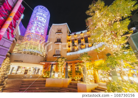 Kawasaki's commercial complex "Lacittadella" - Illuminations illuminating the city [Kawasaki City, Kanagawa Prefecture] 108730156
