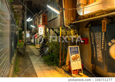 [Tokyo] Sangenjaya, a retro Showa-era back alley bar district 108731277