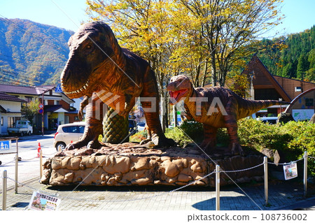 Kuzuryuko Station - Autumn foliage scenery on the Etsubihoku Line 108736002