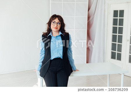 training female teacher at the desk classroom classroom school teacher training female teacher at the desk classroom classroom school teacher 108736209