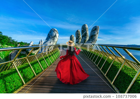 Tourist walking at Golden Bridge in Danang Vietnam. 108737006